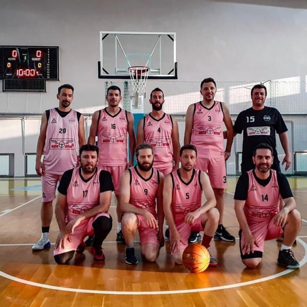 BASKETBOLLI PROFESIONALIST & EKIPI I INXHINIERËVE TË QENDRËS TONË